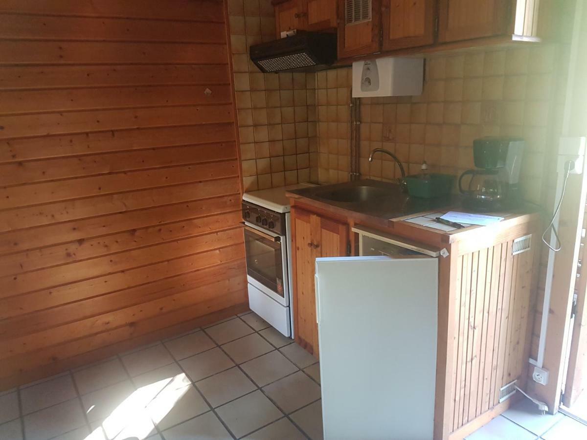 Les Chalets De Montorgueil Saurat Exterior photo